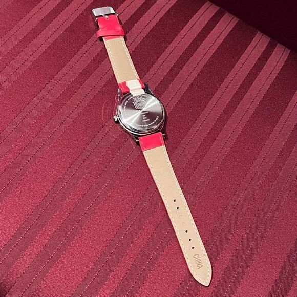 Mars M&M’s 2008 Brand Advertising Red Leather Strap Adjustable Wristwatch - Picture 3 of 4